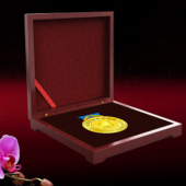 2017年3月　山西定制　宏達(dá)鋼鐵集團(tuán)定制功勛純金金牌 